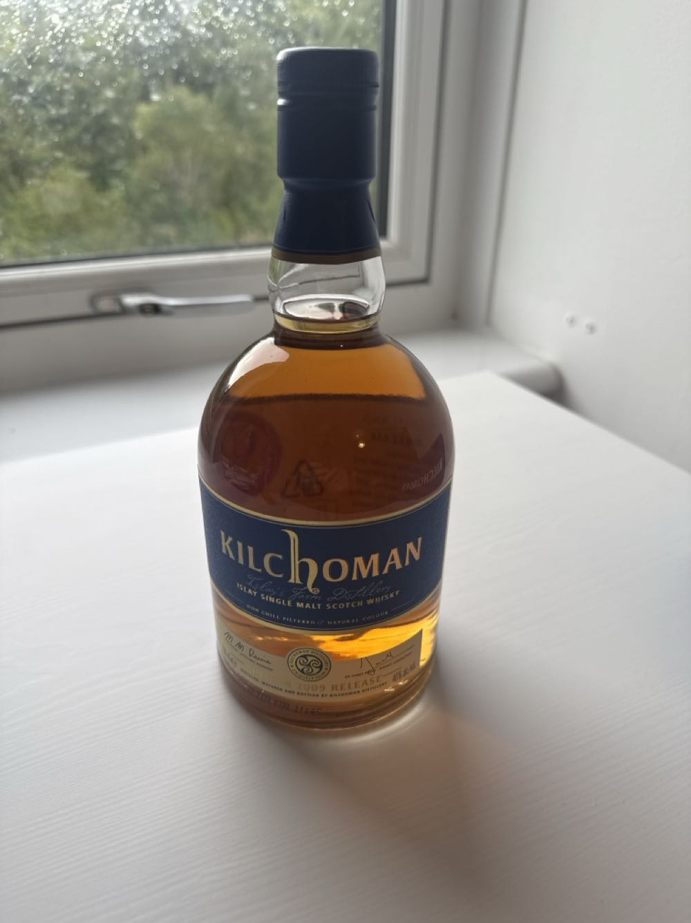Kilchoman 2009 Autumn Release - Kilchoman Distillery (700 mL) alcohol collectible [Barcode 5060210700027] - Main Image 2