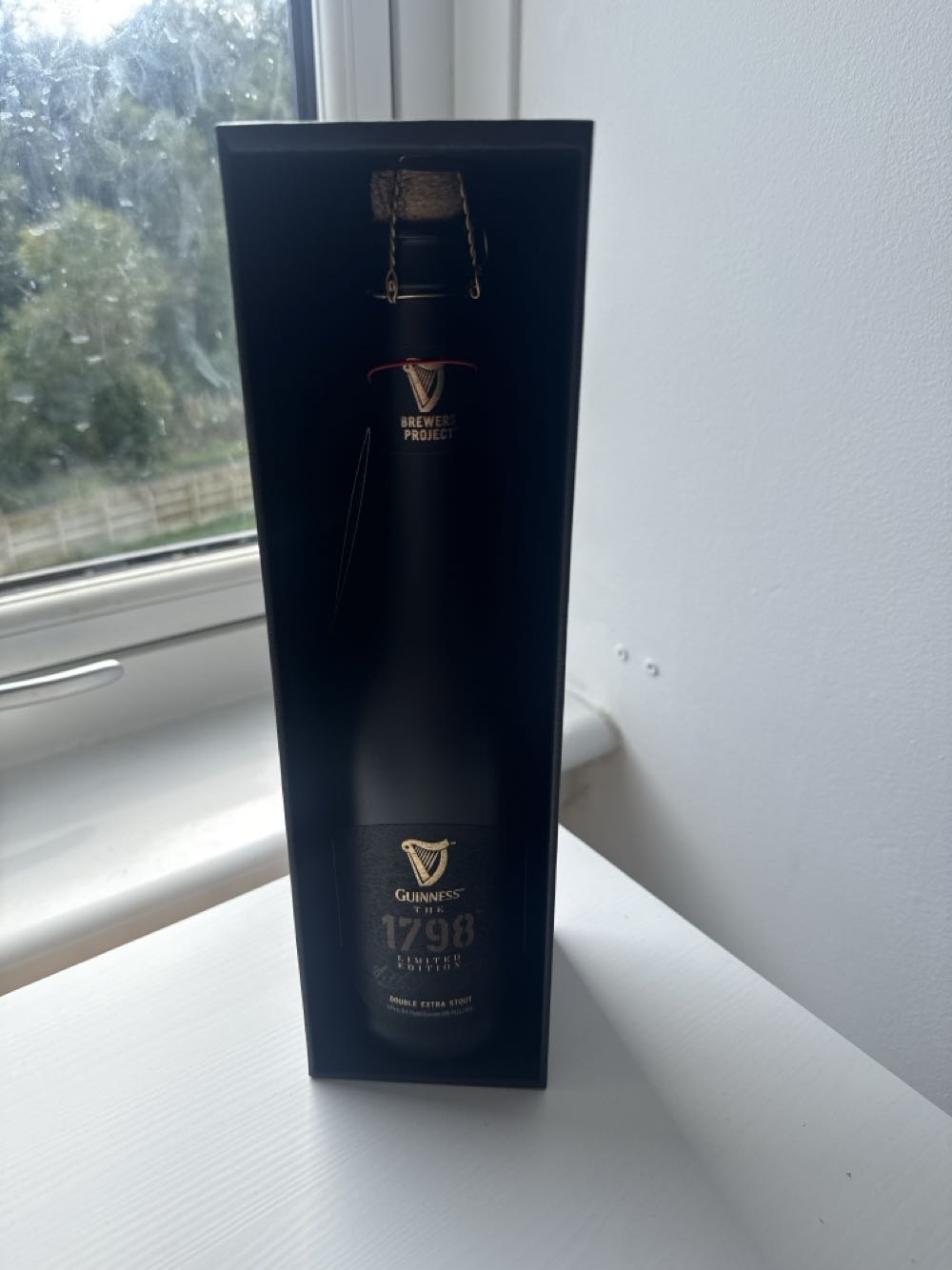 Guinness Limited Edition Double Extra Stout  alcohol collectible [Barcode 5052542000135] - Main Image 2