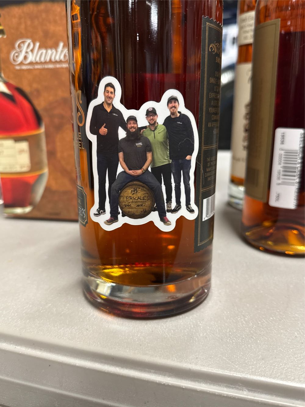 Buckner’s Single Barrel 10 Year Barrel Pascale’s  alcohol collectible [Barcode 860003415474] - Main Image 2