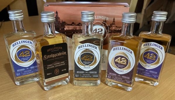 Hellinger 5 Flaschen - Kleine Kostproben - Dresdner Whisky Manufaktur (250 mL) alcohol collectible [Barcode 4262391020036] - Main Image 2