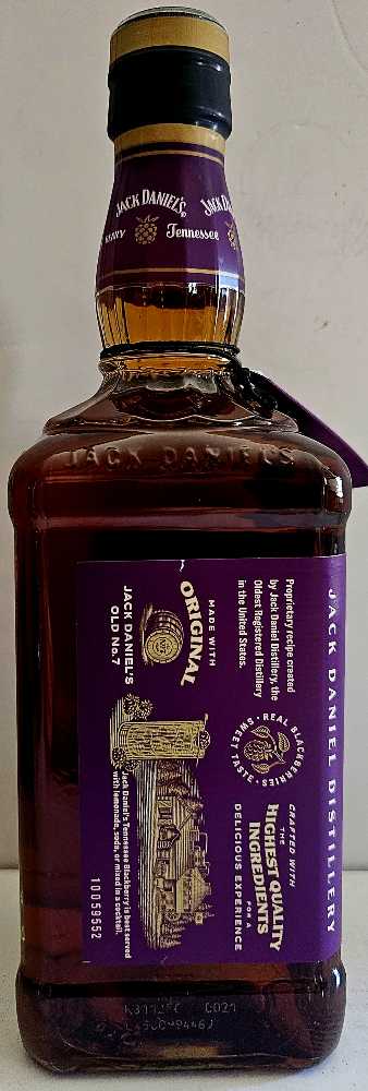 Blackberry (UK) - Jack Daniels’ Distillery (700 mL) alcohol collectible [Barcode 5099873033678] - Main Image 4
