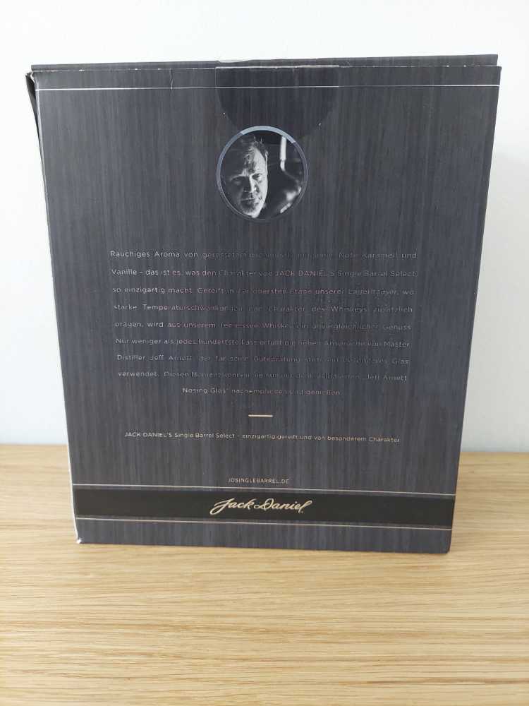 Jack Daniels Single Barrel Select   (700 mL) alcohol collectible - Main Image 2