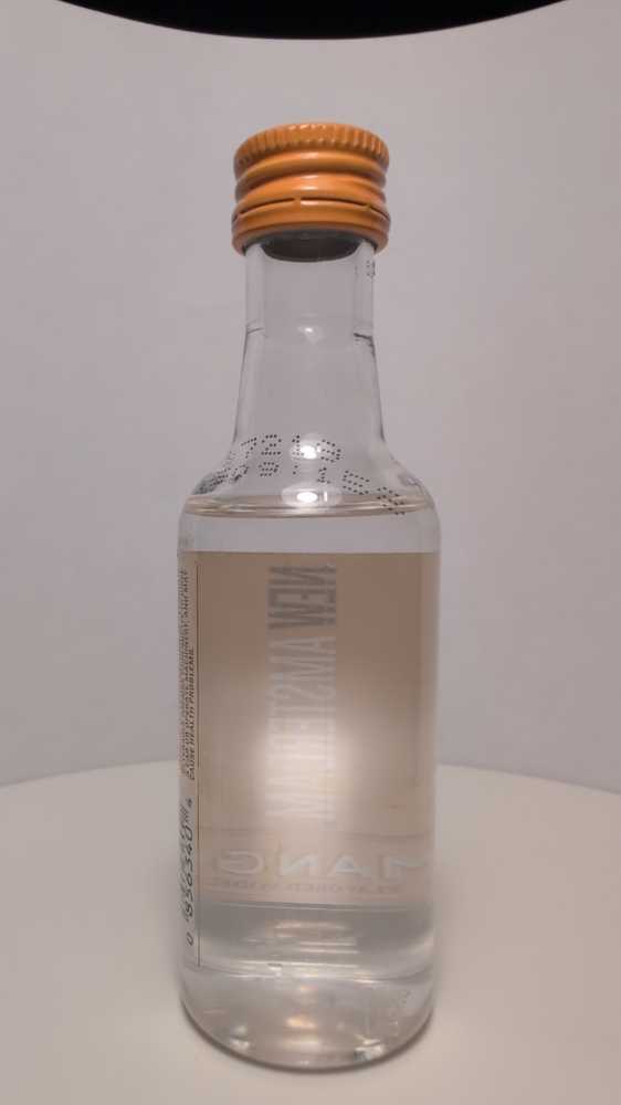 New Amsterdam Mango Flavored Vodka - New Amsterdam Spirits Company (50 mL) alcohol collectible [Barcode 085000006344] - Main Image 3