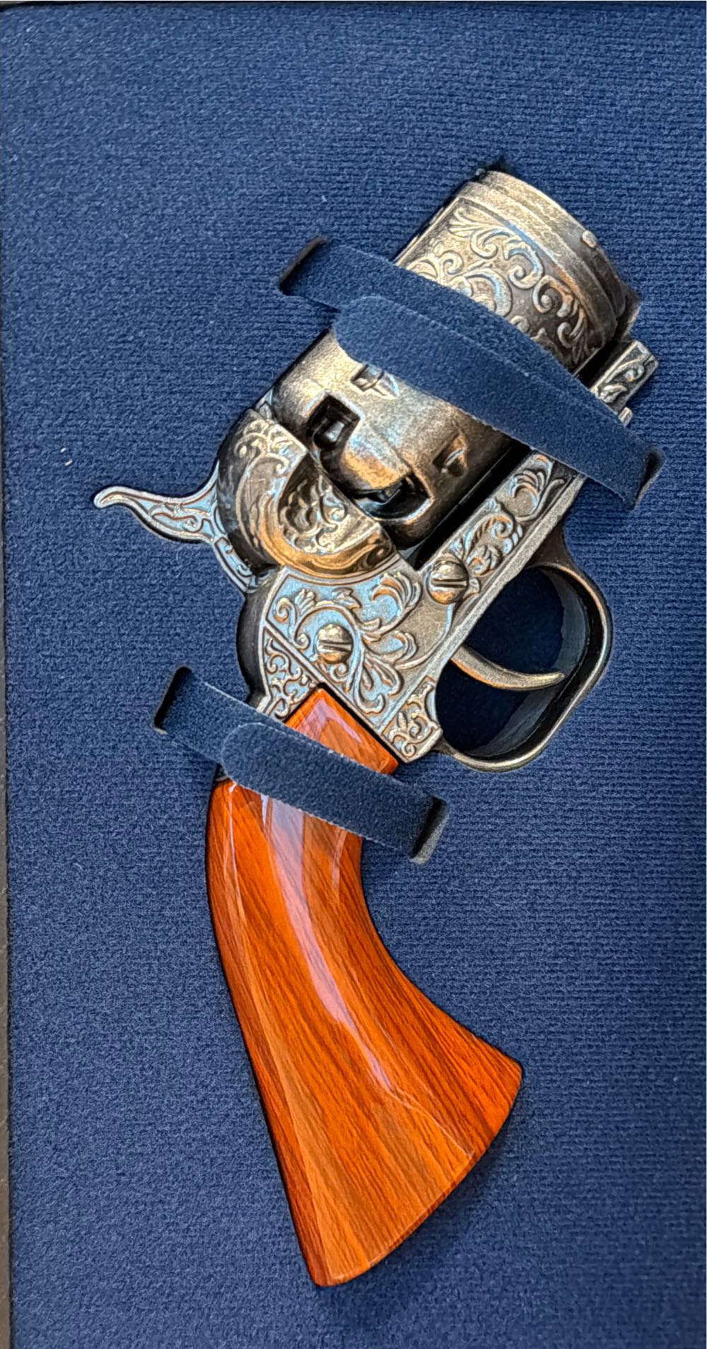 Doc Holliday 10 Year Old Bourbon Whiskey Special Edition Collector’s Case Revolver Set - World Whiskey Society (700 mL) alcohol collectible [Barcode 736649254404] - Main Image 3