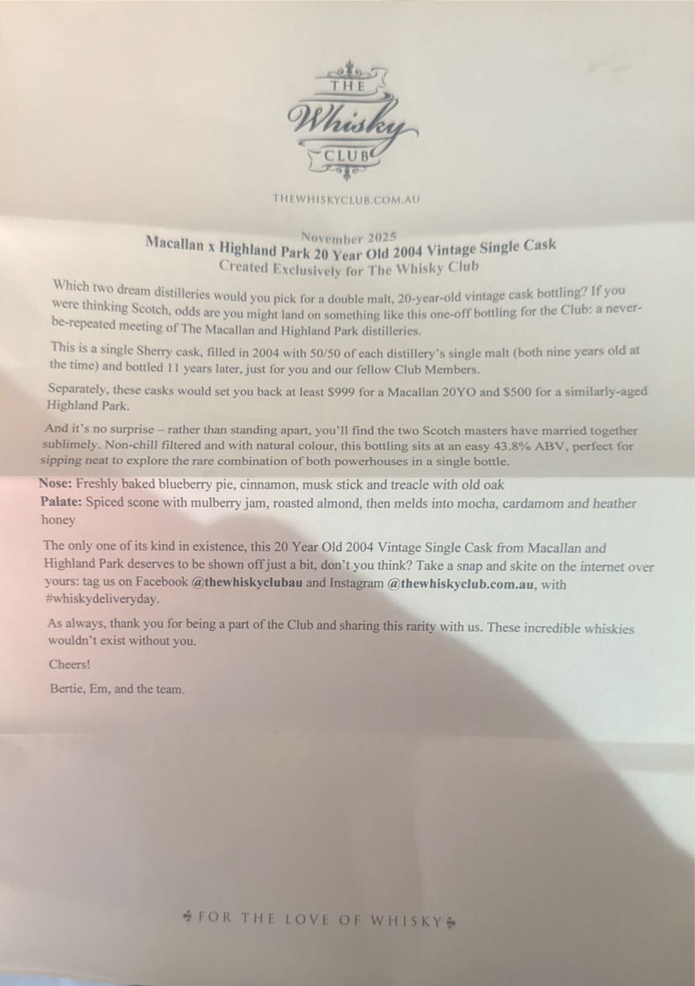 Old Perth - Aged 20 Years - Blended Malt Scotch Whisky - Macallan & Highland Park (700 mL) alcohol collectible - Main Image 4