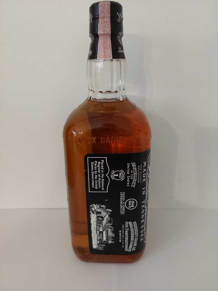 Black Label   (1000 mL) alcohol collectible - Main Image 4