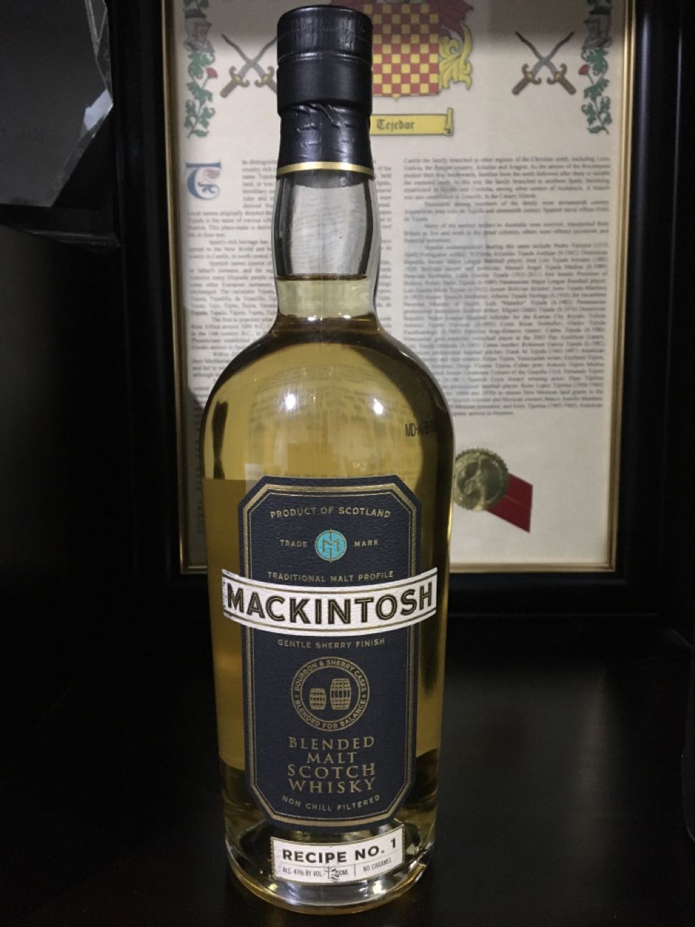 Mackintosh Blended Malt Scotch Whisky 700ml 41% 07l  (700 mL) alcohol collectible [Barcode 8885015760024] - Main Image 2