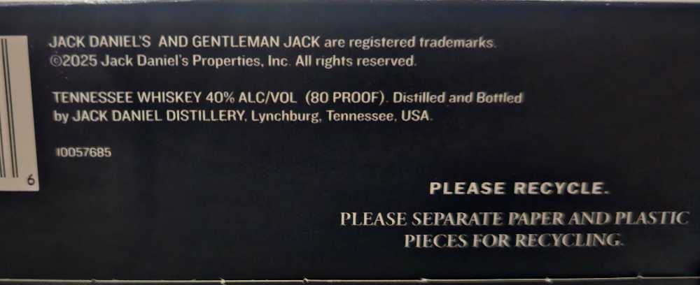 Gentleman Jack w/ Mule Mug Gift Set - Jack Daniel Distillery (750 mL) alcohol collectible [Barcode 082184208526] - Main Image 4