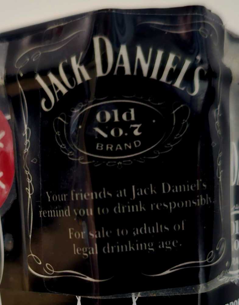 Jack Daniel’s w/ Tin 50ml - Jack Daniel Distillery (50 mL) alcohol collectible [Barcode 5030260003614] - Main Image 3