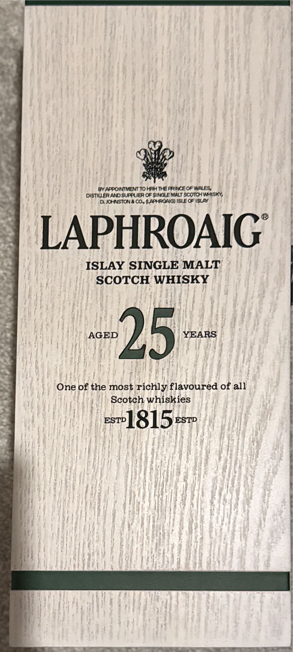 Laphroaig 25 Years Old - Laphoaig Distillery (700 mL) alcohol collectible [Barcode 5010019000385] - Main Image 2