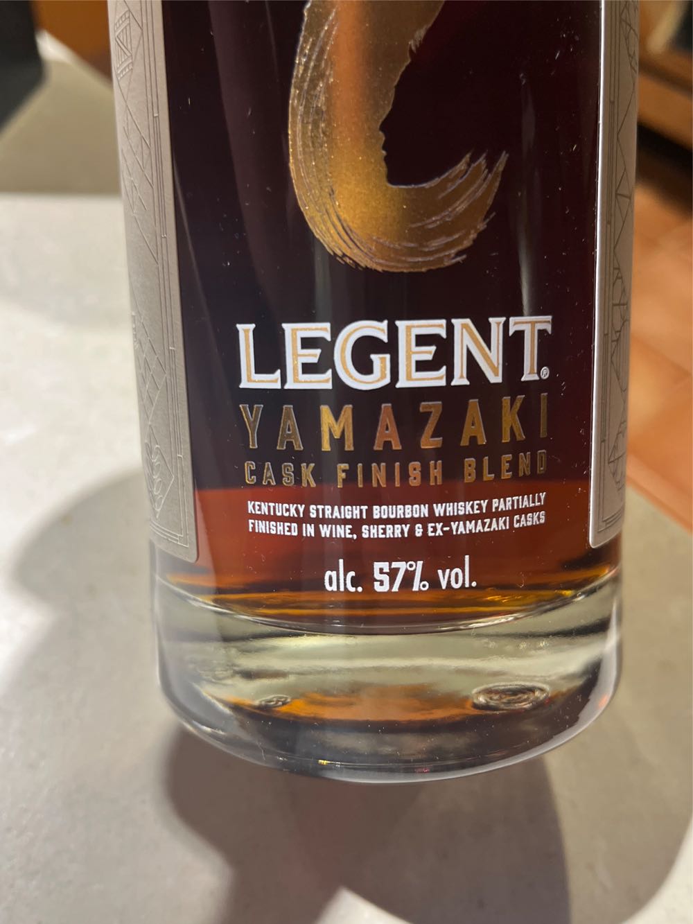 Legent Yamazaki Cask Finish Kaufen | Bourbon Trifft Japan ...  alcohol collectible [Barcode 080686000198] - Main Image 3
