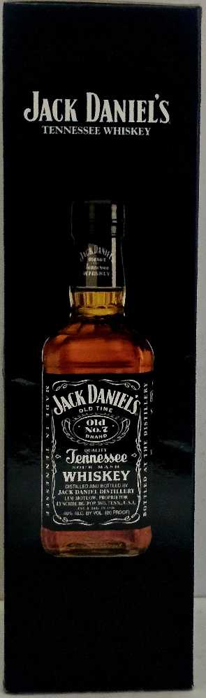 Jack Daniel’s Gift Set (Chinese) - Jack Daniel Distillery (375 mL) alcohol collectible [Barcode 082184090510] - Main Image 2