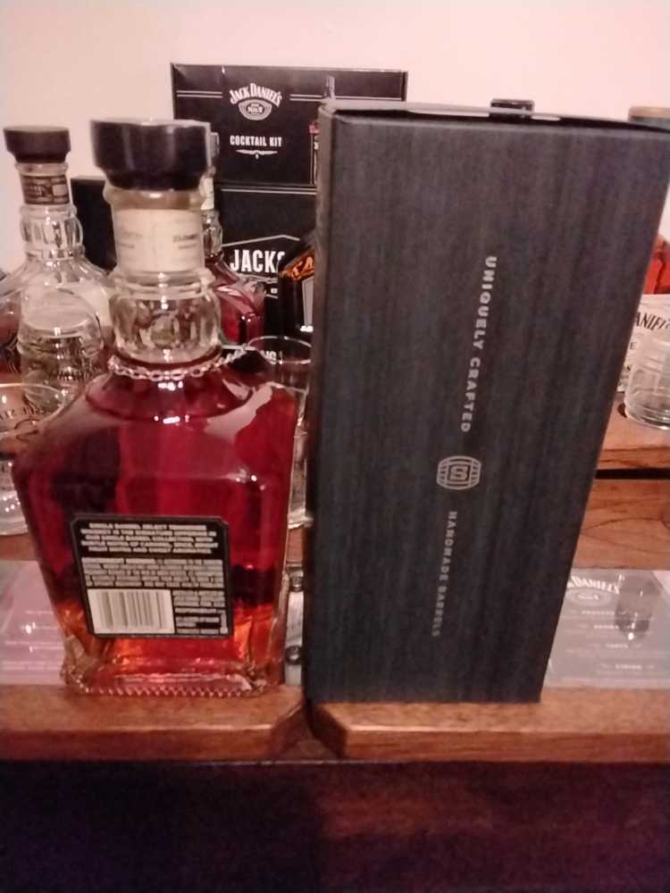 Liquuor Planet A Legnd in Whiskey Single Barrel 6-26-23 - Jack Daniel Distillery (750 mL) alcohol collectible - Main Image 3