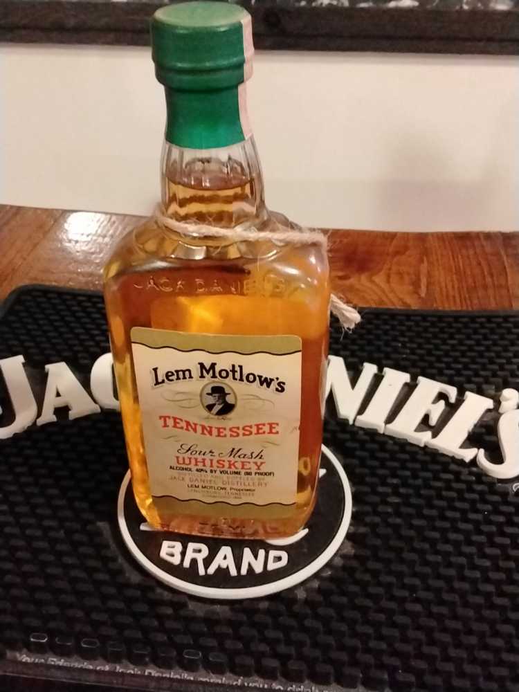 Craft Whisky Jim Beam Signature Craft Market Value And Price Insights 12 Years