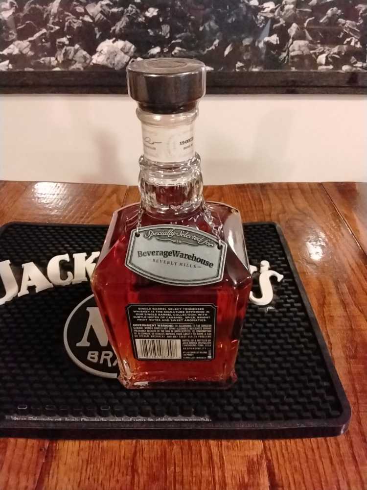 Beverage Warehouse Beverly Hills Sinatra Pic 1-2-99 - Jack Daniel Distillery (750 mL) alcohol collectible - Main Image 3