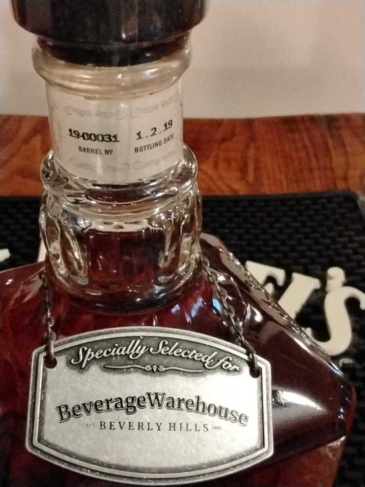 Beverage Warehouse Beverly Hills Sinatra Pic 1-2-99 - Jack Daniel Distillery (750 mL) alcohol collectible - Main Image 4