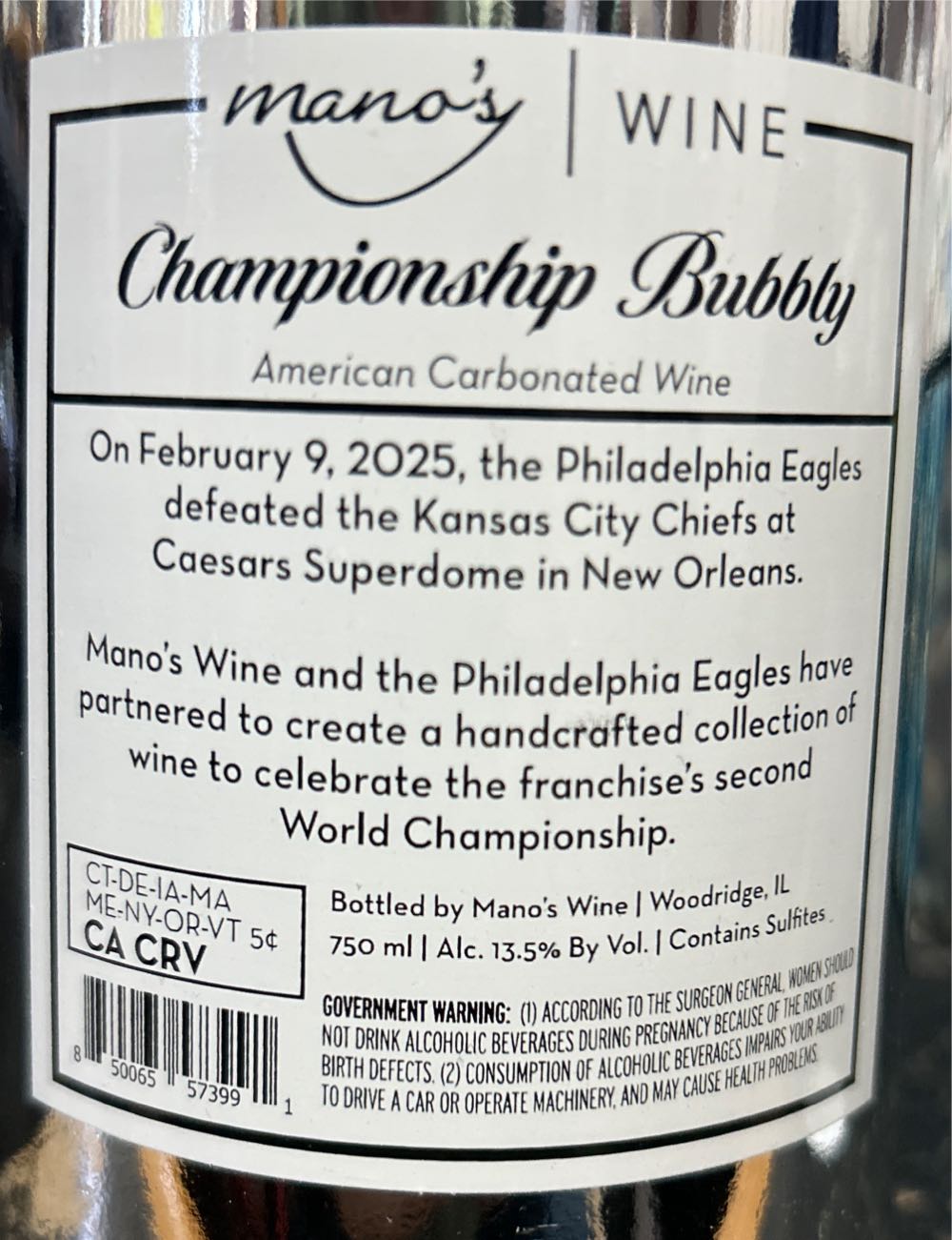 Eagles: Mano’s Championship Bubbly - Mano’s Wine (750 mL) alcohol collectible - Main Image 3