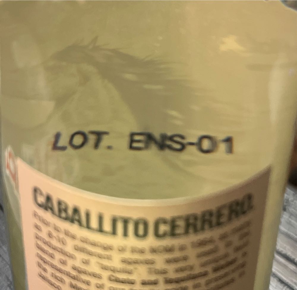 Caballito Cerrero Ensamble Azul + Chato Blanco - Caballito Cerrero (750 mL) alcohol collectible [Barcode 850016427434] - Main Image 3