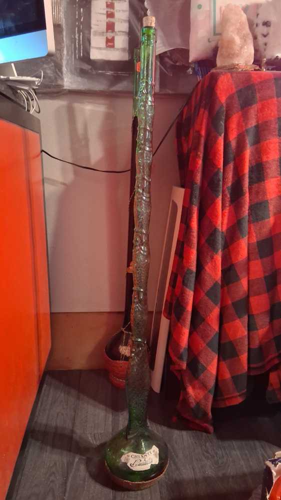 Vintage - Chianti Bucatossi Bottle   alcohol collectible - Main Image 2