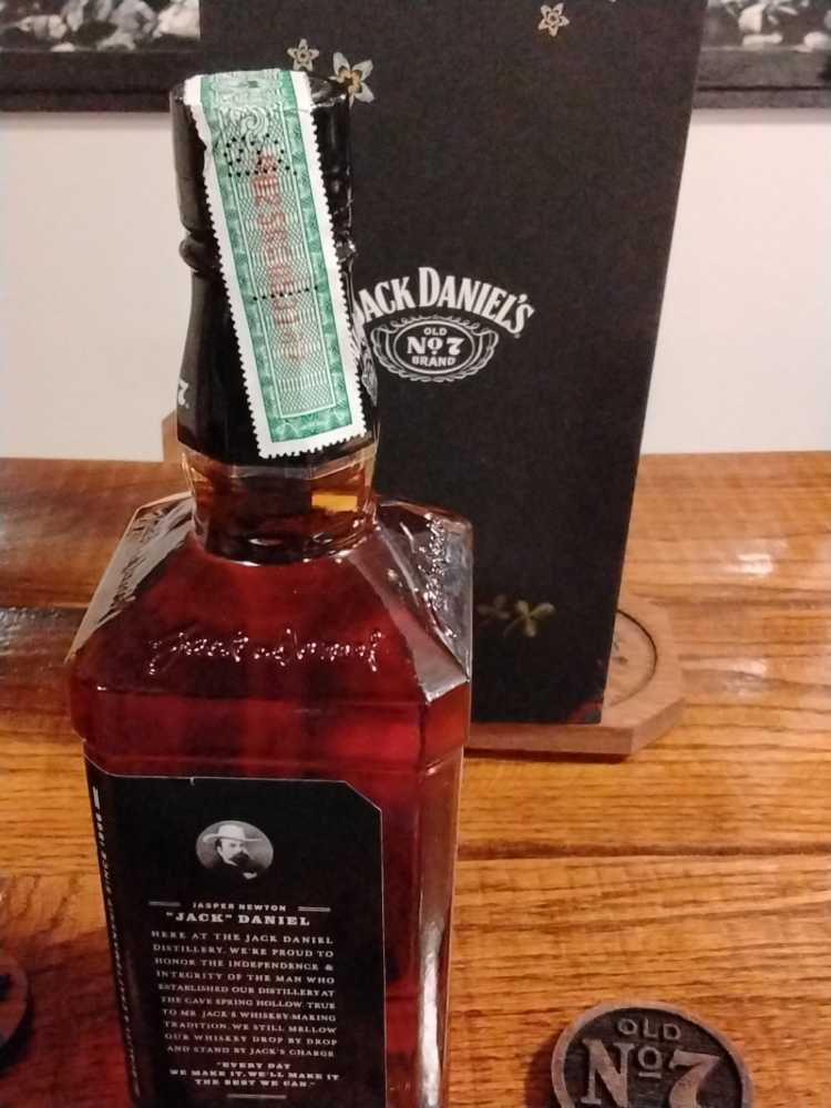 Peacock Packing from Thailand 2022 - Jack Daniel Distillery (700 mL) alcohol collectible - Main Image 4