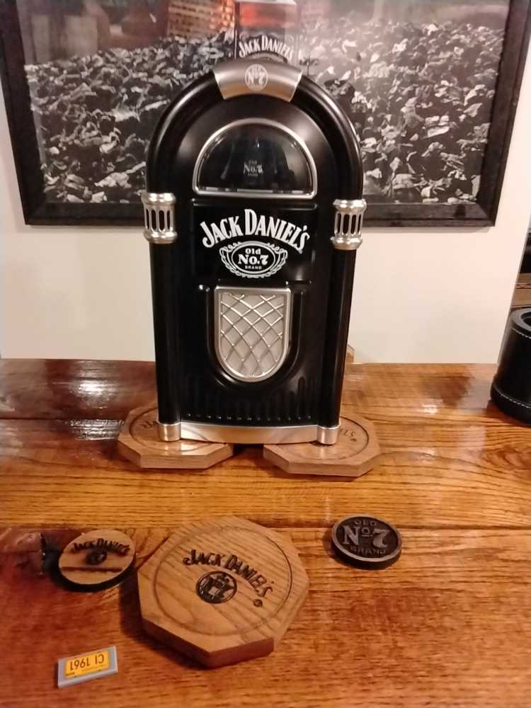 Courvoisier VS Cognac Gift Set (with 2 glasses)