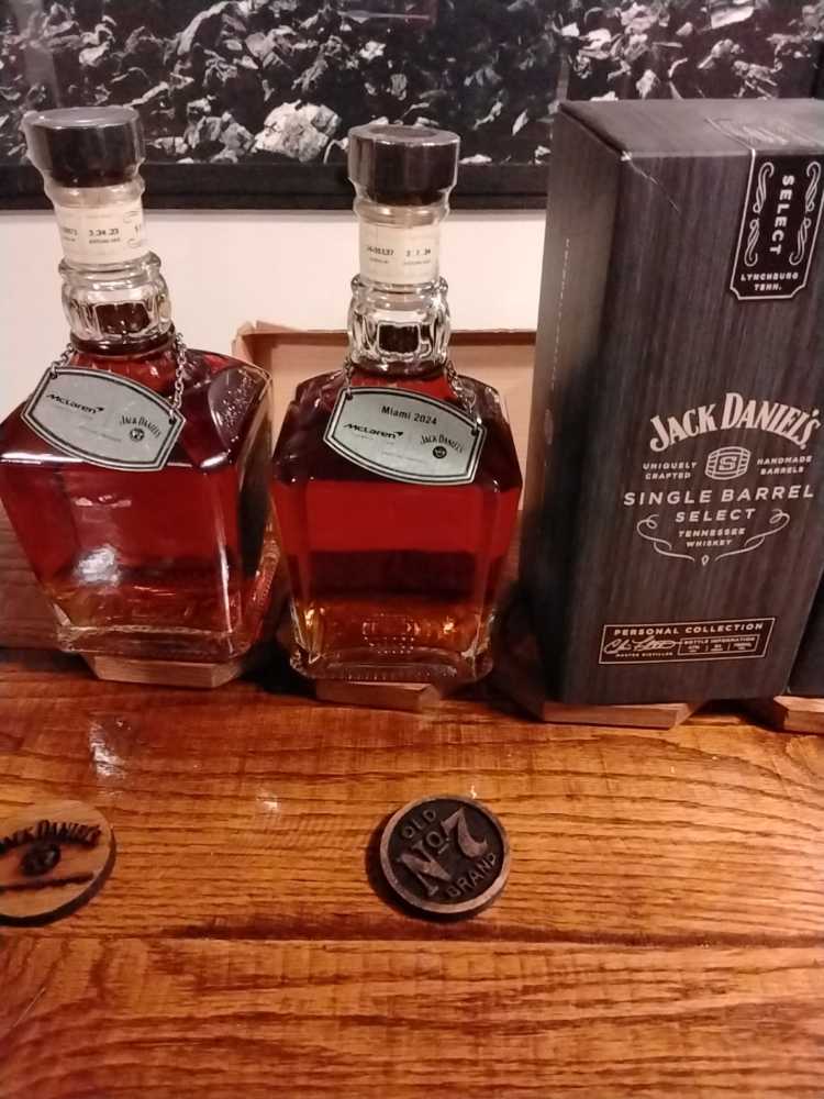 Single Barrel Select Mclaren 2023 2024 - Jack Daniel Distillery (750 mL) alcohol collectible - Main Image 4
