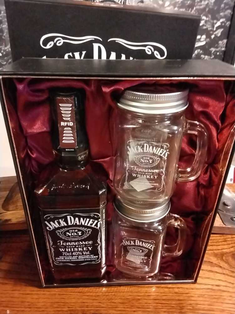 Chinese Coffin Gift Set w/ Mason Jars 2012 - Jack Daniel Distillery (700 mL) alcohol collectible - Main Image 4