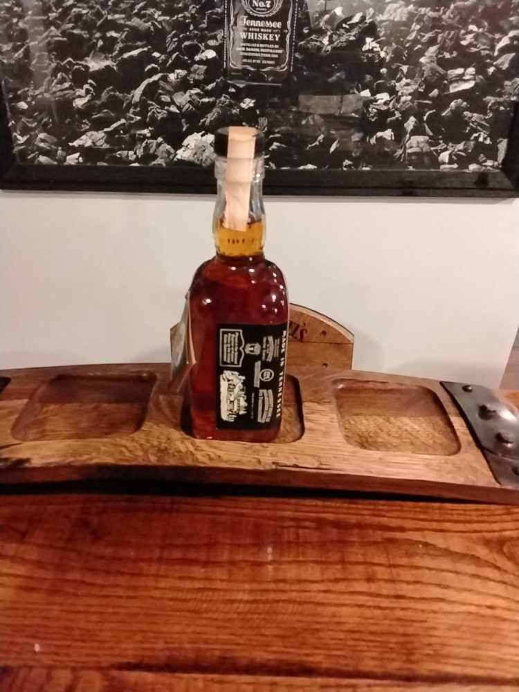 Black Label 500 Mil 1980 - Jack Daniel Distillery (500 mL) alcohol collectible - Main Image 4