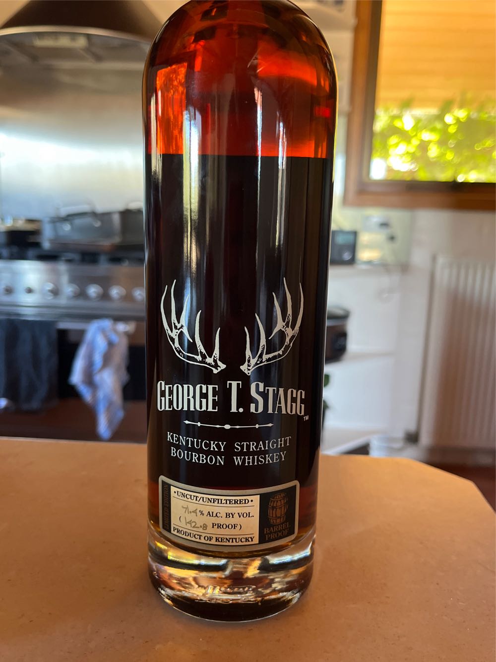 George T. Stagg 2025  (750 mL) alcohol collectible [Barcode 088004027841] - Main Image 2