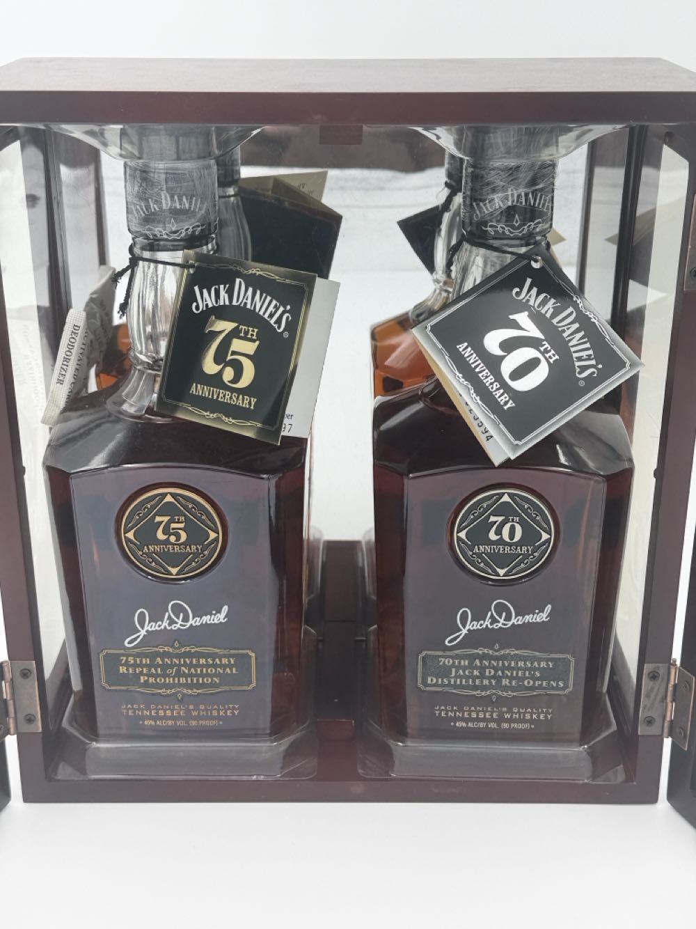 Jack Daniels Prohibition Set  - Jack Daniels Distillery (750 mL) alcohol collectible - Main Image 2