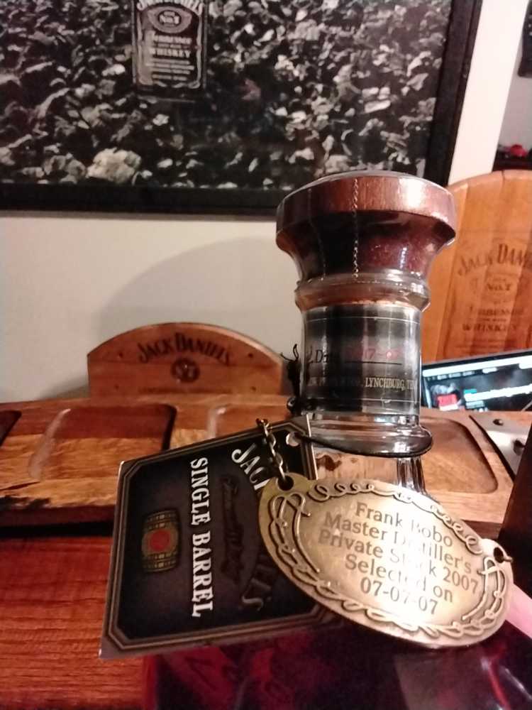 Single Barrel 07-17-07 - Jack Daniel Distillery (750 mL) alcohol collectible - Main Image 4