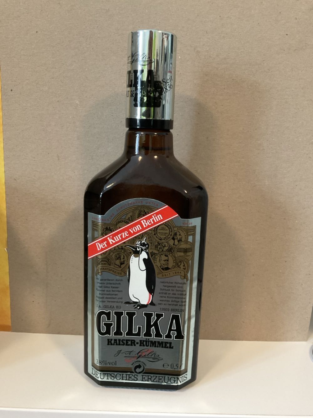 Gilka Kaiser Kümmel 38% Vol. Kümmel 05 38% Bio Kummel Kaiserkümmel  alcohol collectible [Barcode 4038400120970] - Main Image 3