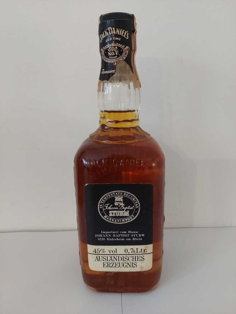 Black Label  (700 mL) alcohol collectible - Main Image 3