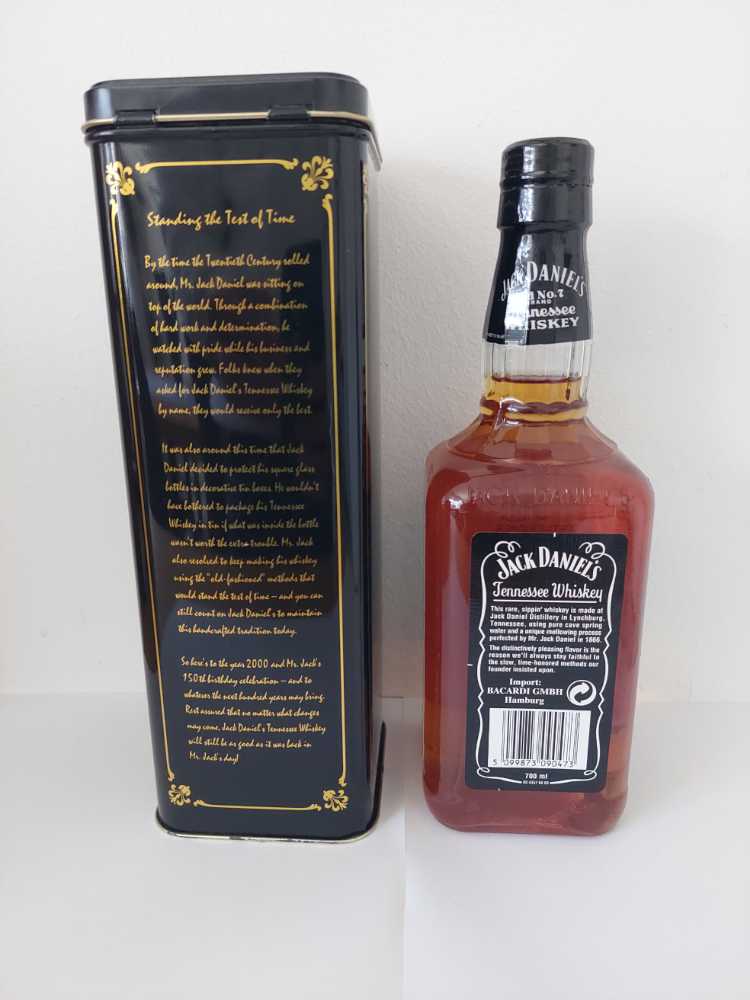 Black Label  (700 mL) alcohol collectible - Main Image 3