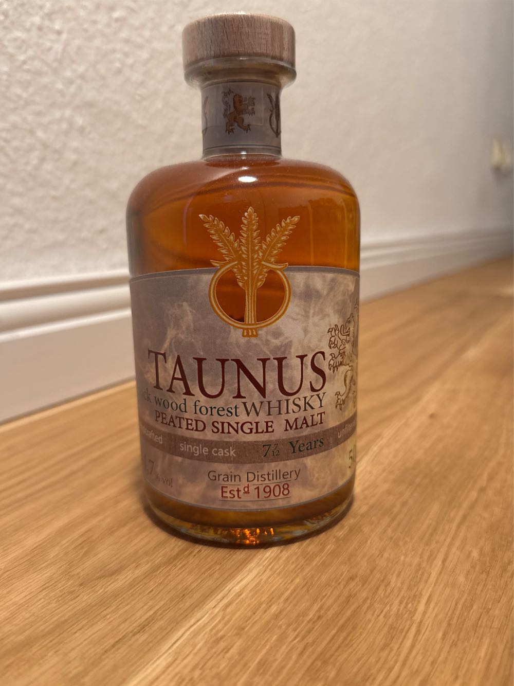 Pink Premium Dry Gin