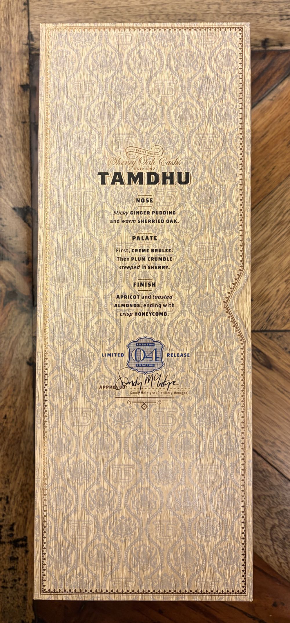 TAMDHU Cigar Malt  Release 04 Speyside Single Malt Scotch Whisky - Tamdhu Distillery (700 mL) alcohol collectible [Barcode 5010852054958] - Main Image 2