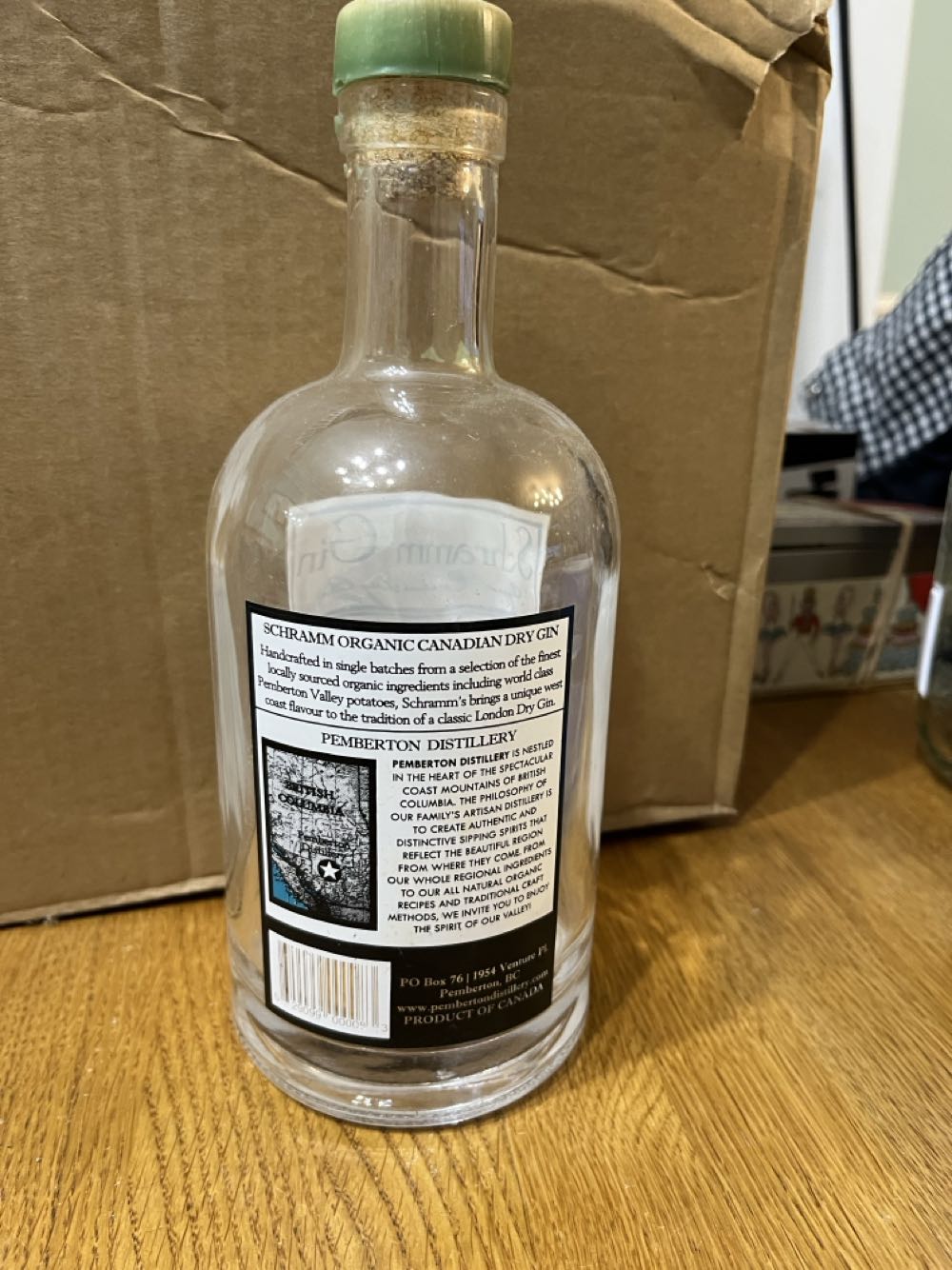 Schramm Gin Organic Canadian Dry Gin - Pemberton Distillery (750 mL) alcohol collectible [Barcode 629099000083] - Main Image 2