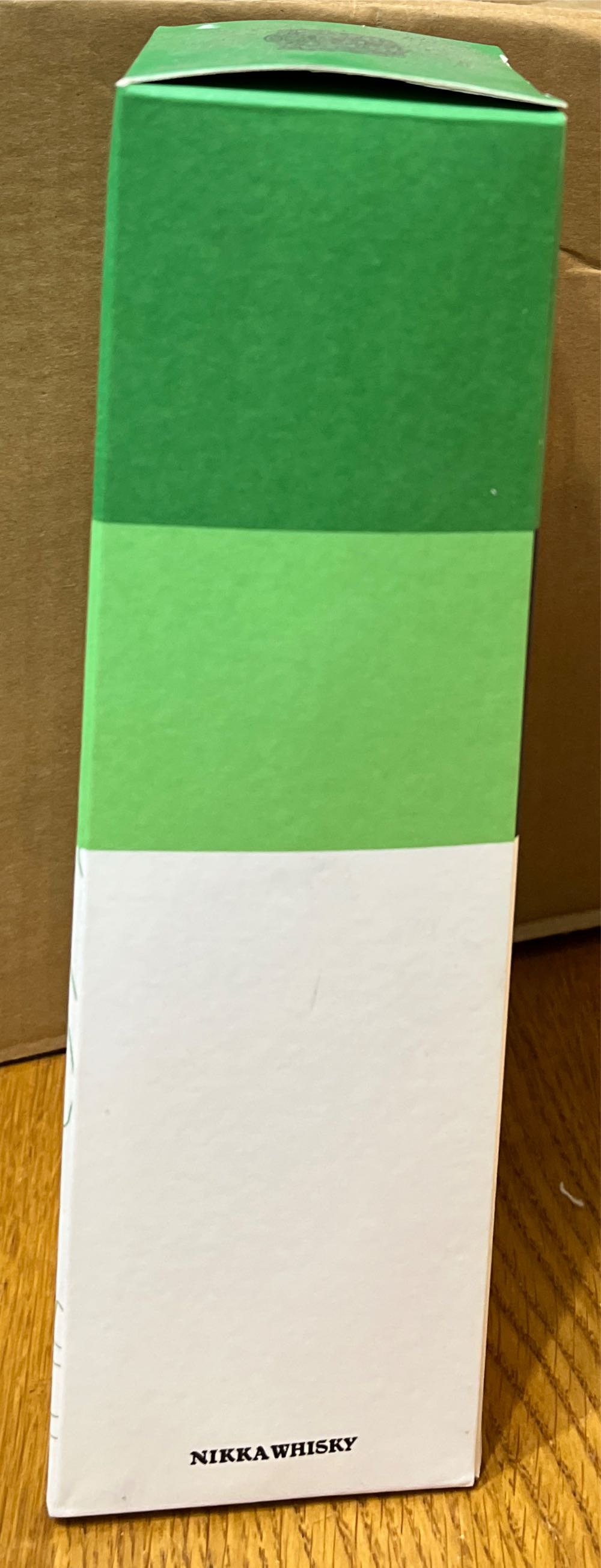 Nikka Coffey Gin Gin 70cl 47% 0.7l - Nikka Whiskey Distilling Co. (700 mL) alcohol collectible [Barcode 3700597303269] - Main Image 6