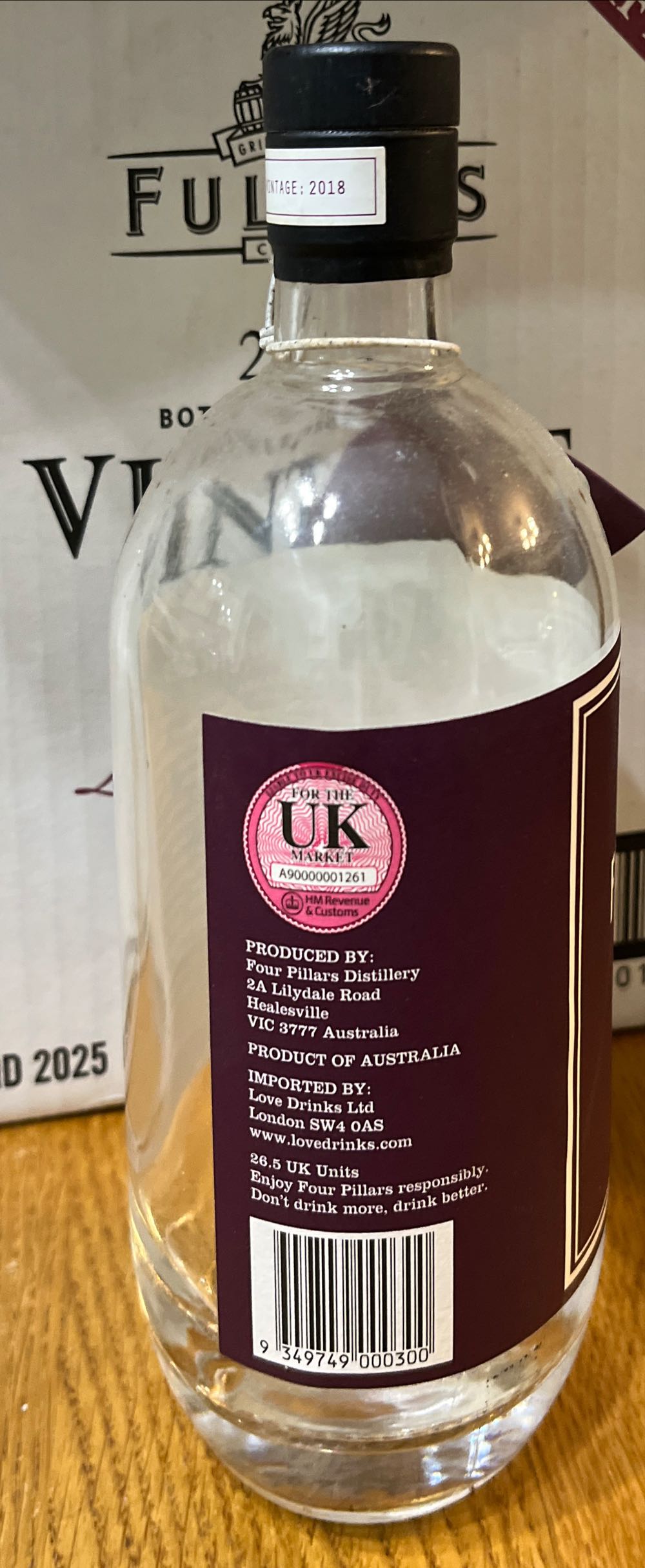 Four Pillars Bloody Shiraz Gin 70cl Gin Proposal Vintage 2018 - Four Pillars Distillery (700 mL) alcohol collectible [Barcode 9349749000300] - Main Image 3