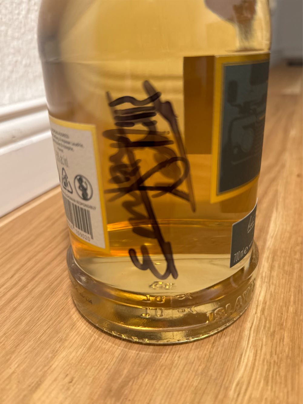 Kilchoman 2026 Tour Edition 04 Year Old Mezcal Cask Matured - Kilchoman Distillery (700 mL) alcohol collectible [Barcode 5060210709020] - Main Image 3