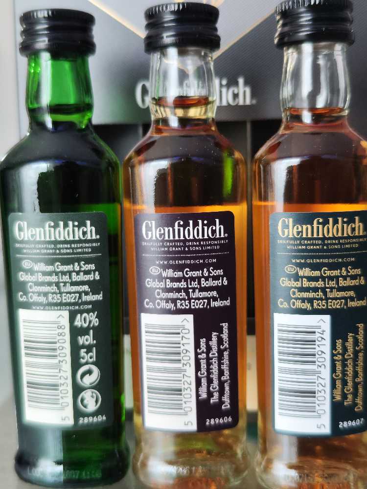 Glenfiddich 15 Year Old  (50 mL) alcohol collectible [Barcode 5010327309170] - Main Image 3