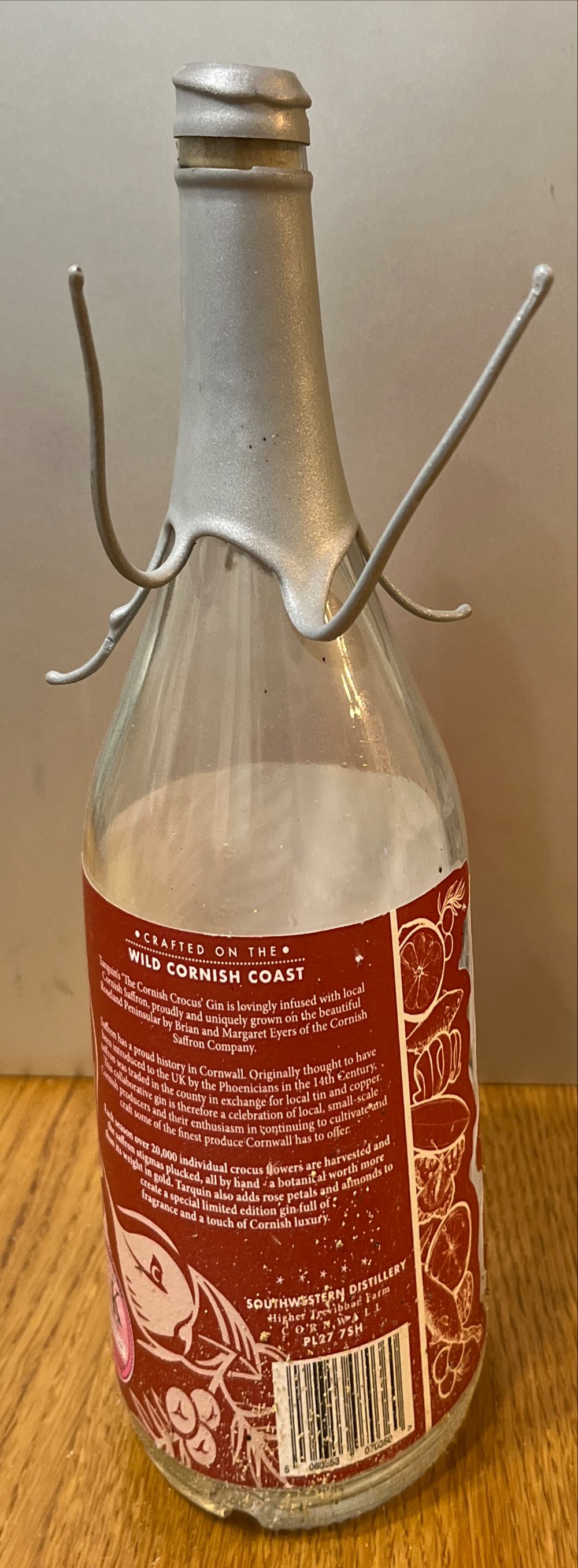 Tarquin’s Dry Gin The Cornish Crocus Limited Edition - Southwestern Distillery (700 mL) alcohol collectible [Barcode 5060353070360] - Main Image 2