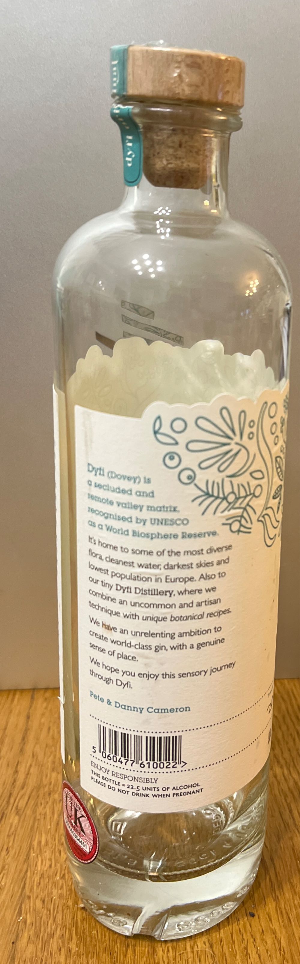 Dyfi Original Gin - Dyfi Distillery (500 mL) alcohol collectible [Barcode 5060477610022] - Main Image 2