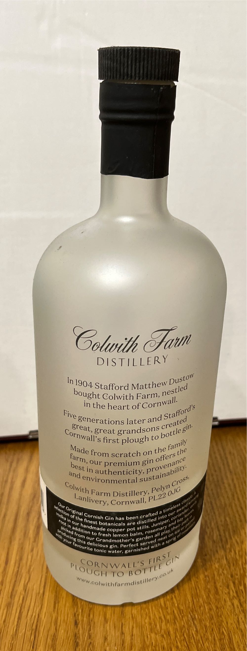Aval Dor Cornish Gin - Colwith Farm Distillery (700 mL) alcohol collectible [Barcode 5060733670128] - Main Image 2