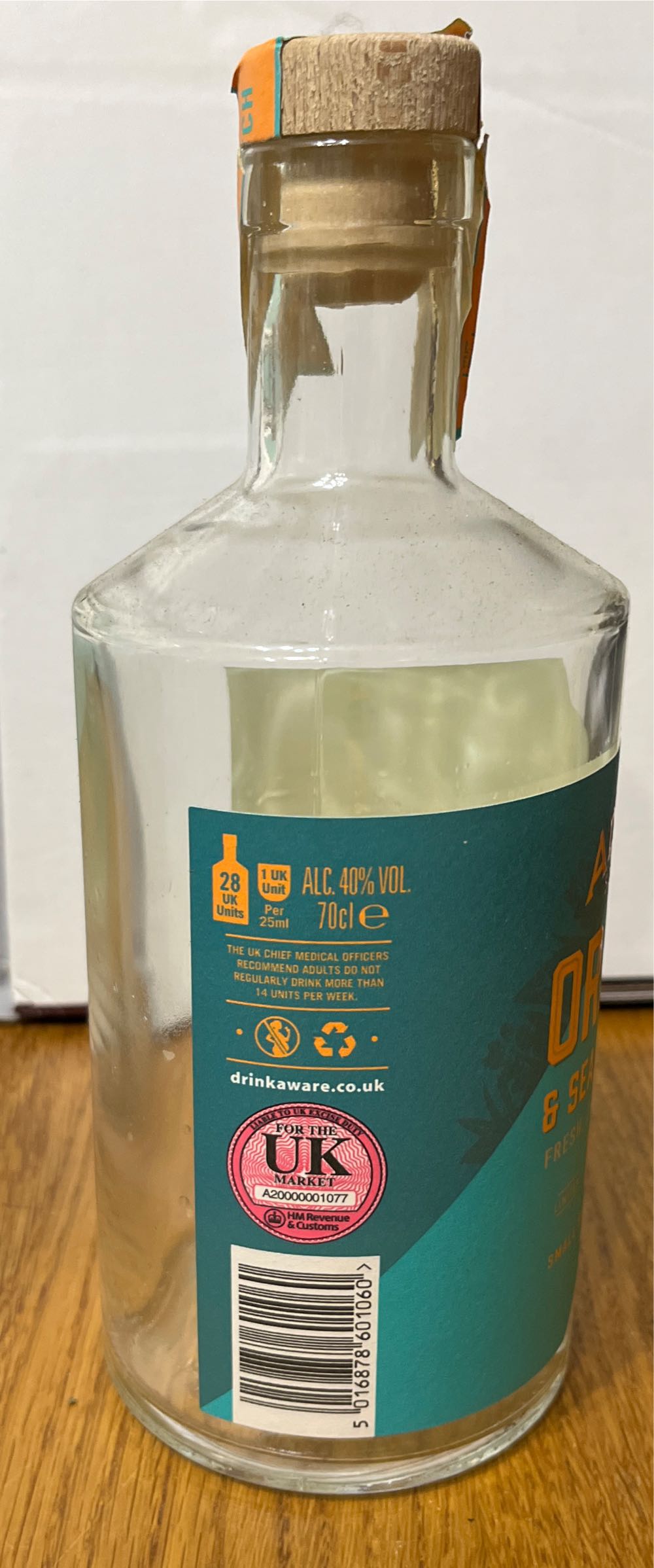 Adnams Orange & Sea Buckthorn Gin - The Adnams Distillery (700 mL) alcohol collectible [Barcode 5016878601060] - Main Image 3