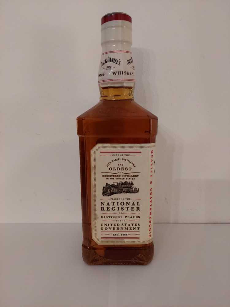 White Label 4gen  (700 mL) alcohol collectible - Main Image 4