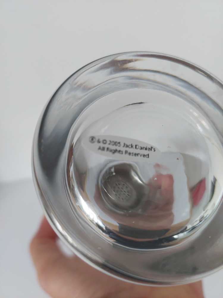 Shaker  alcohol collectible - Main Image 2