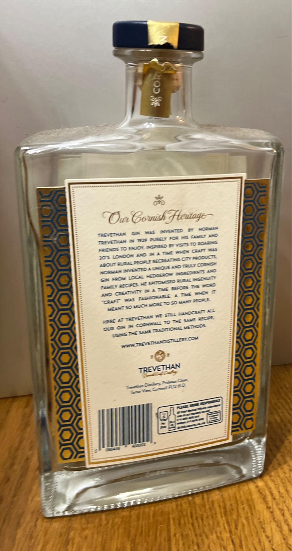 Trevethan Cornish Gin - Trevethan Distillery (700 mL) alcohol collectible [Barcode 5060449400002] - Main Image 2