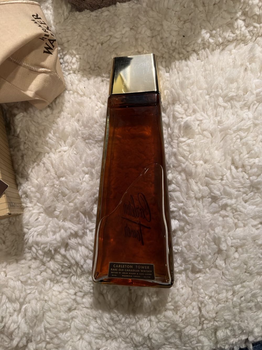 Carleton Tower - Hiram Walker & Sons Limited (25 oz) alcohol collectible - Main Image 2