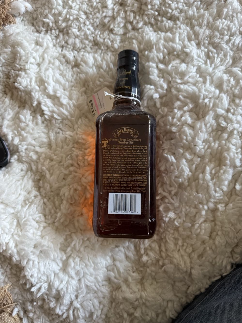 Scenes From Lynchburg Number Six - Jack Daniel Distillery (Brown-Forman) / Jack Daniel Distillery, Lem Motlow, Prop., Lynchburg, Tennessee (750 ml) alcohol collectible [Barcode 082184083941] - Main Image 2